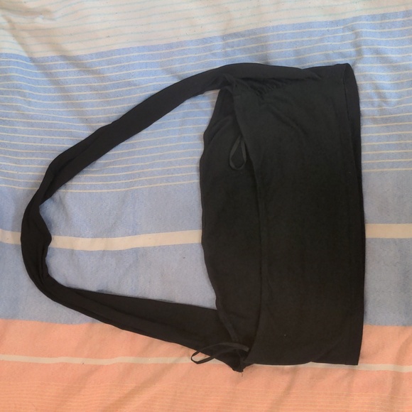 Black Criss Cross Halter Top - Picture 3 of 6